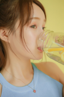 欧美俄罗斯乱妇在线播放